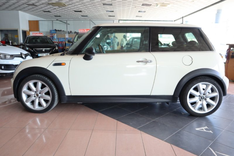 MINI ONE 3 PUERTAS CON 90 CV Y 6 VELOCIDADES