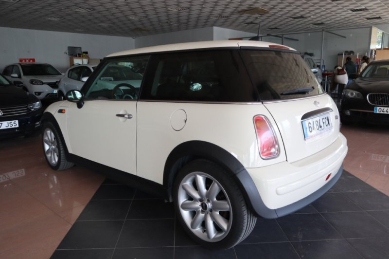 MINI ONE 3 PUERTAS CON 90 CV Y 6 VELOCIDADES