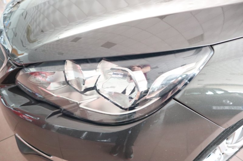 PEUGEOT 308 1600 HDI CON 5 PUERTAS