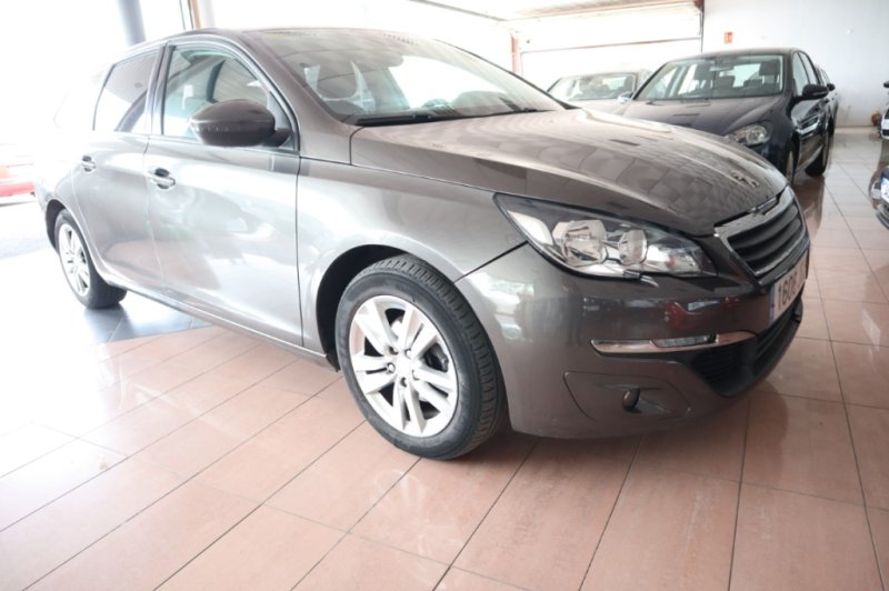 PEUGEOT 308 1600 HDI CON 5 PUERTAS
