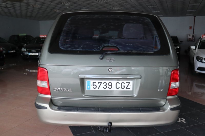 KIA CARNIVAL 2900 CC TURBO DIESEL