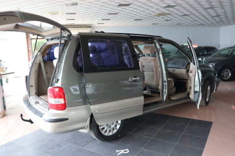 KIA CARNIVAL 2900 CC TURBO DIESEL