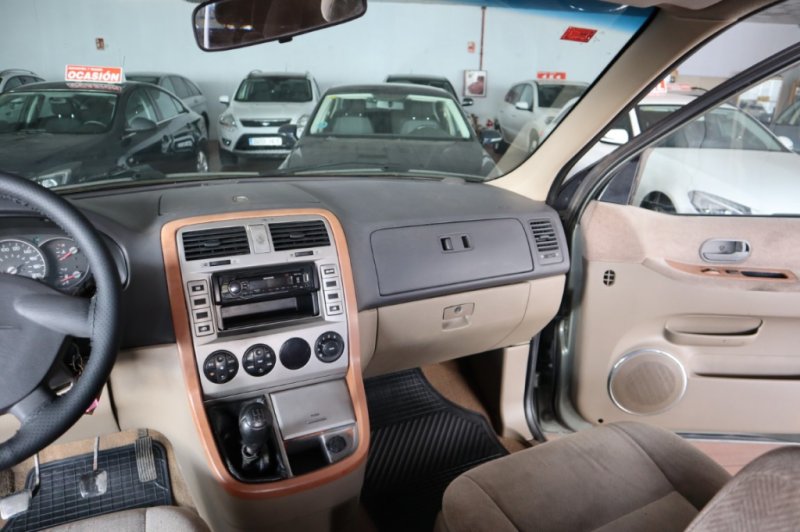 KIA CARNIVAL 2900 CC TURBO DIESEL