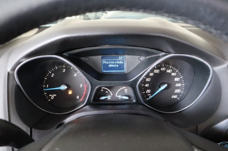 FORD FOCUS 1600 TDCI DE 115 CV Y 6 VELOCIDADES