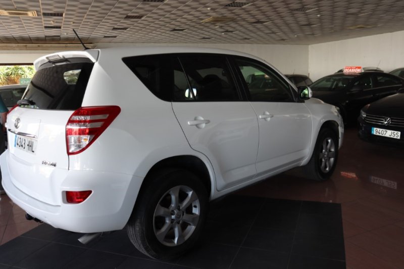 TOYOTA RAV 4 2.2 TURBO DIESEL