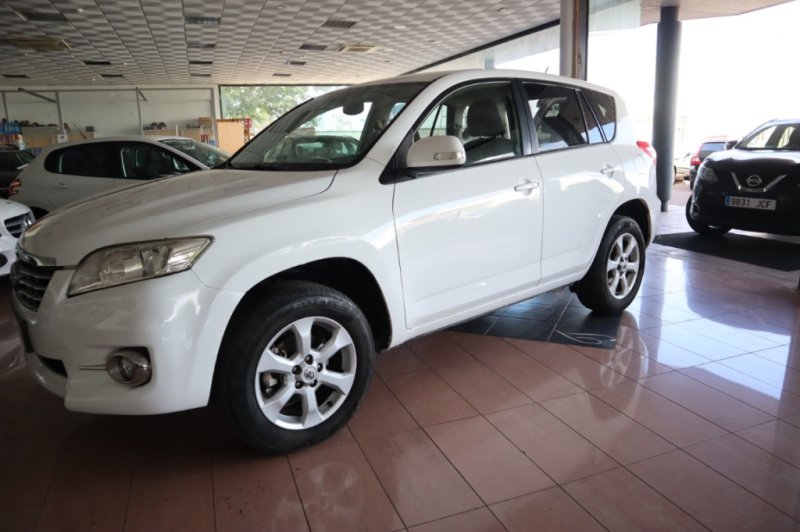 TOYOTA RAV 4 2.2 TURBO DIESEL