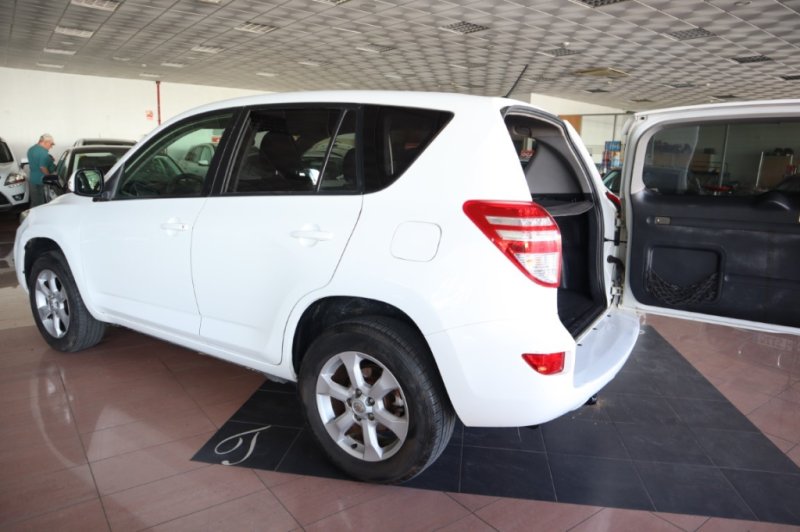 TOYOTA RAV 4 2.2 TURBO DIESEL