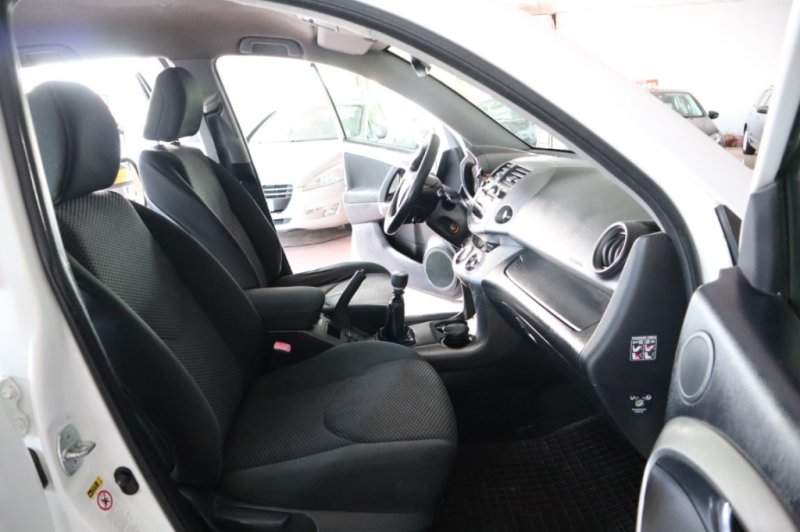 TOYOTA RAV 4 2.2 TURBO DIESEL