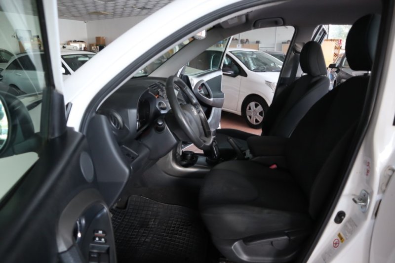 TOYOTA RAV 4 2.2 TURBO DIESEL