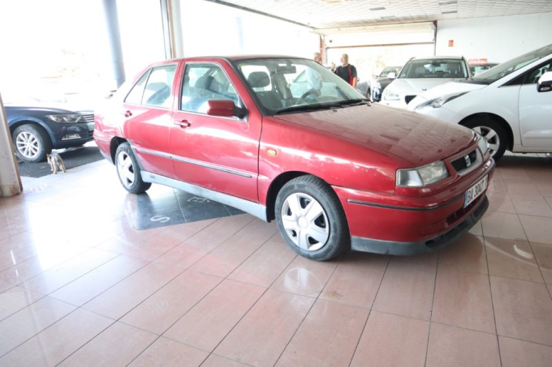 SEAT TOLEDO 1.9 TDI DE 90 CV