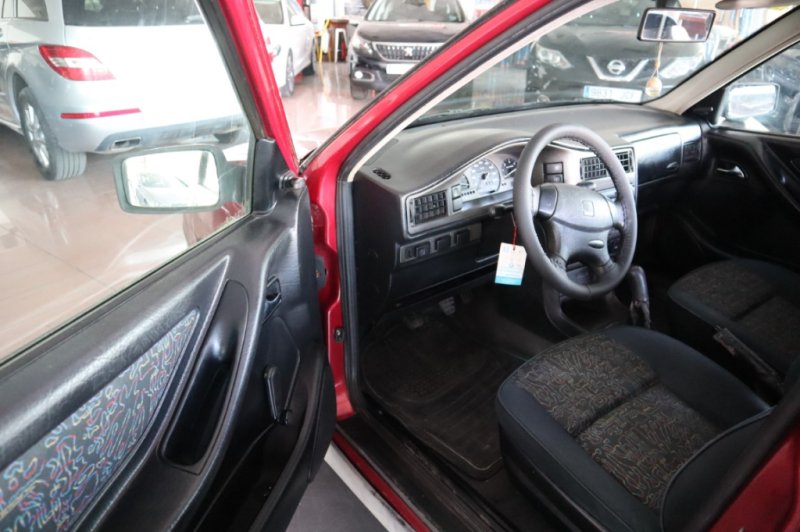 SEAT TOLEDO 1.9 TDI DE 90 CV