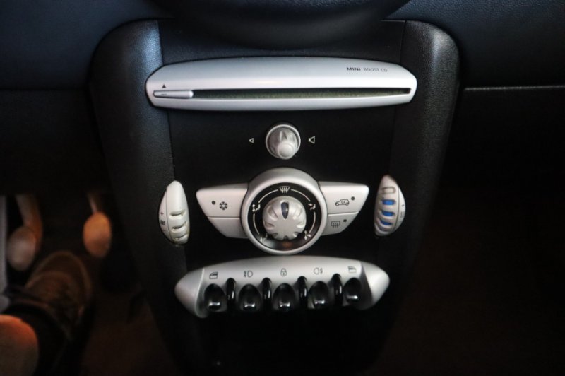 MINI COOPER DIESEL DE 1600 CC Y 110 CV CON 6 VEL.