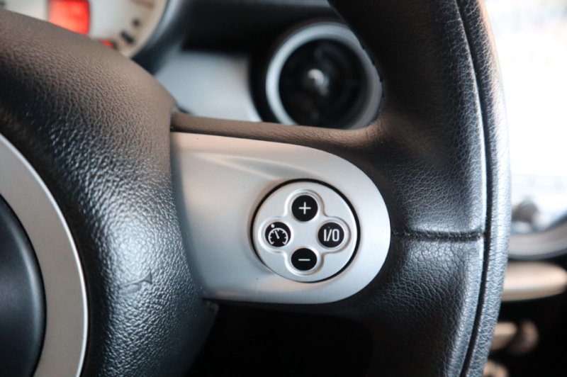 MINI COOPER DIESEL DE 1600 CC Y 110 CV CON 6 VEL.