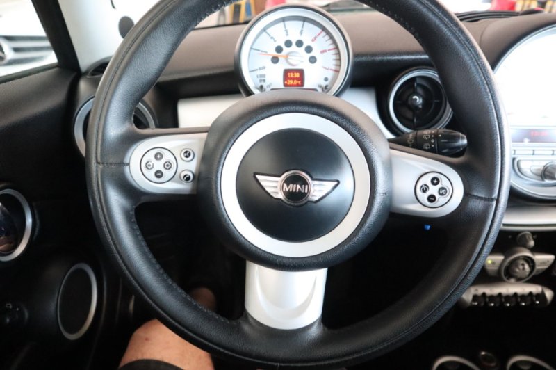 MINI COOPER DIESEL DE 1600 CC Y 110 CV CON 6 VEL.