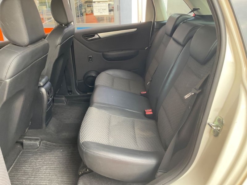 MERCEDES-BENZ B 180 CLASE B