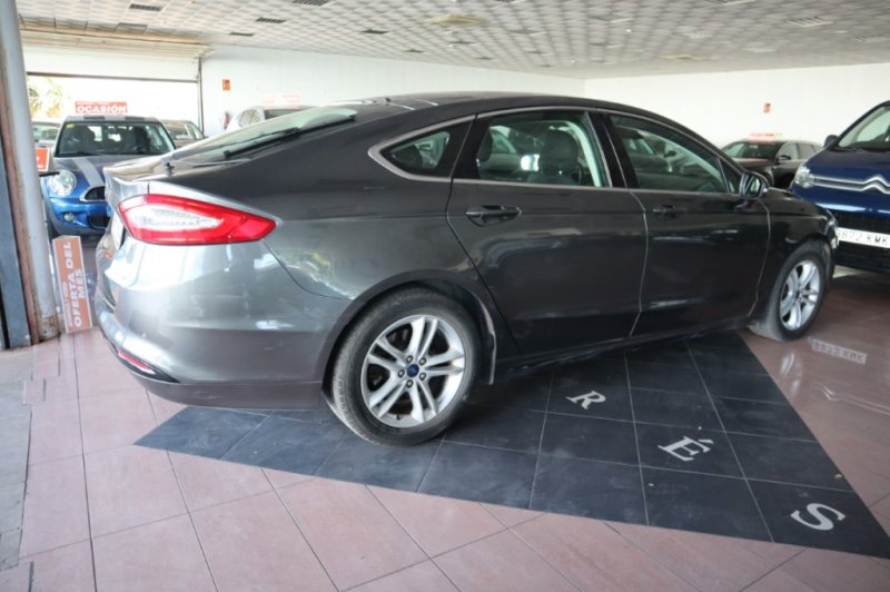FORD MONDEO 2.0 TURBO DIESEL CON 150 CV Y 6 VELOC.