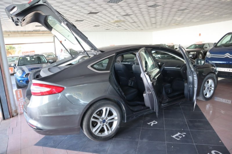 FORD MONDEO 2.0 TURBO DIESEL CON 150 CV Y 6 VELOC.