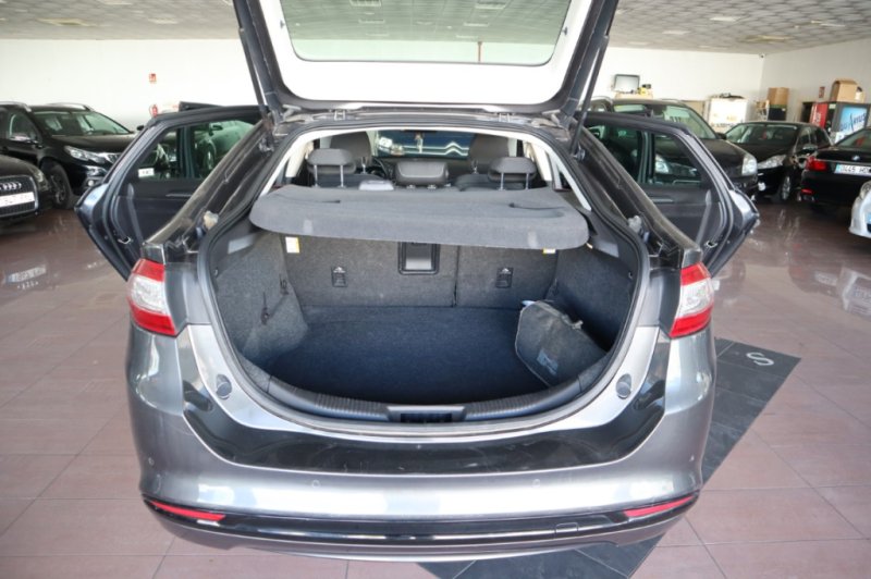 FORD MONDEO 2.0 TURBO DIESEL CON 150 CV Y 6 VELOC.