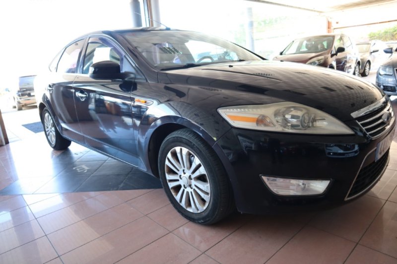 FORD MONDEO 2.0 TURBO DIESEL DE 131 CV AUTOMÁTICO