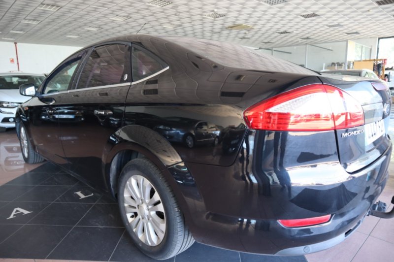 FORD MONDEO 2.0 TURBO DIESEL DE 131 CV AUTOMÁTICO