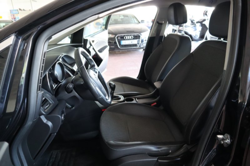 OPEL ASTRA 5 PUERTAS DE 1700 CC CDTI CON 110 CV