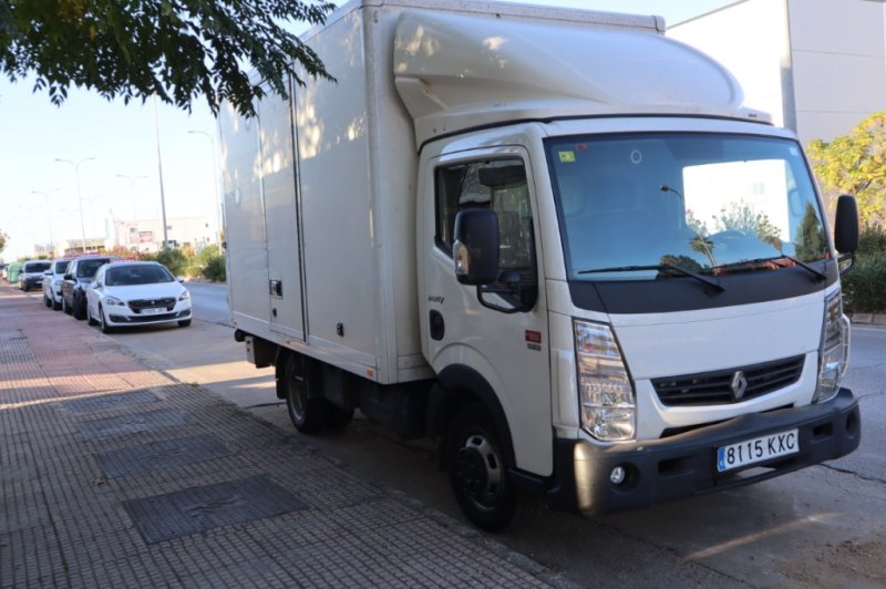 RENAULT MAXITY DTI 150 CV Y 6 VELOCIDADES CON CAJA  Y RAMPA ELECTRICA