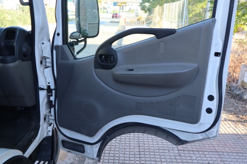 RENAULT MAXITY DTI 150 CV Y 6 VELOCIDADES CON CAJA  Y RAMPA ELECTRICA