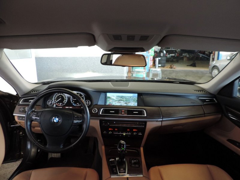 BMW 740 D X-DRIVE