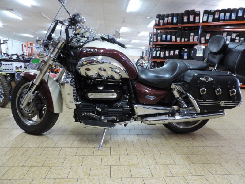 TRIUMPH ROCKET CLASIC III CLASICA