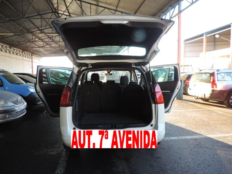 PEUGEOT 5008 2.0 HDI DE 150 CV Y 6 VELOCIDADES