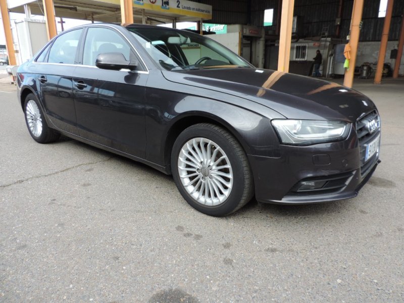 AUDI A4 2.0 TDI DE 143 CV Y 6 VELOCIDADES