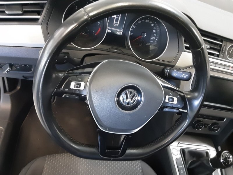 VOLKSWAGEN PASSAT SW 1600 TDI 120 CV Y 6 VELOCIDADES