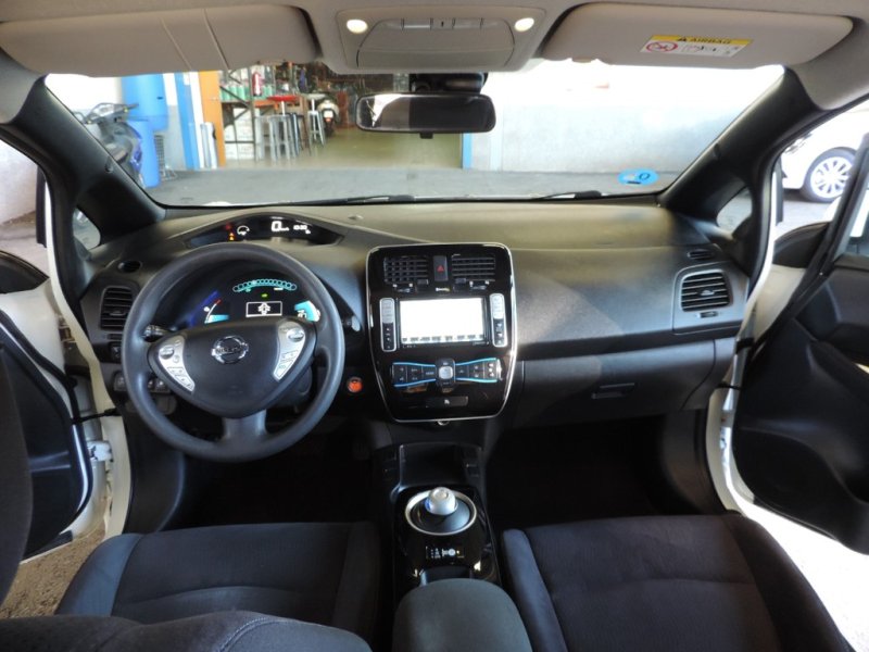 NISSAN LEAF 100% ELECTRICO CON 109 CV 100%  ELECTRICO  CON CAMBIO AUTOMATICO