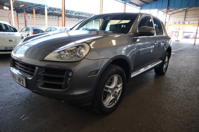 PORSCHE CAYENNE 3.0 TURBO DIESEL AUTOMÁTICO   240 CV