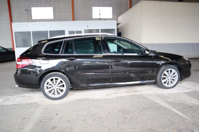 RENAULT LAGUNA 2.0 DCI TURBO DIESEL DE 175 CV AUTOMÁTIC