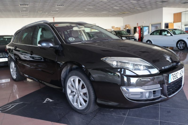 RENAULT LAGUNA 2.0 DCI TURBO DIESEL DE 175 CV AUTOMÁTIC