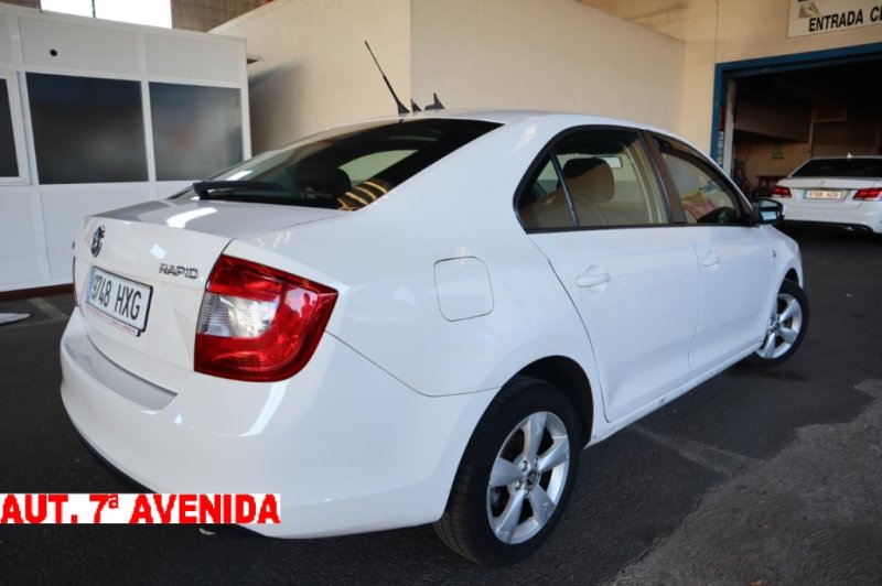 SKODA RAPID 1600 TDI CON 105 CV 5 PUERTAS