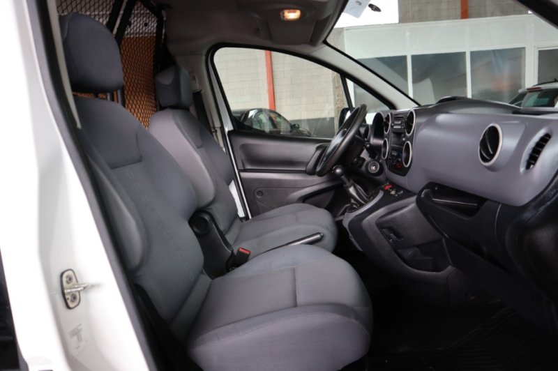 CITROEN BERLINGO HDI 100 CV CON PUERTA LATERAL