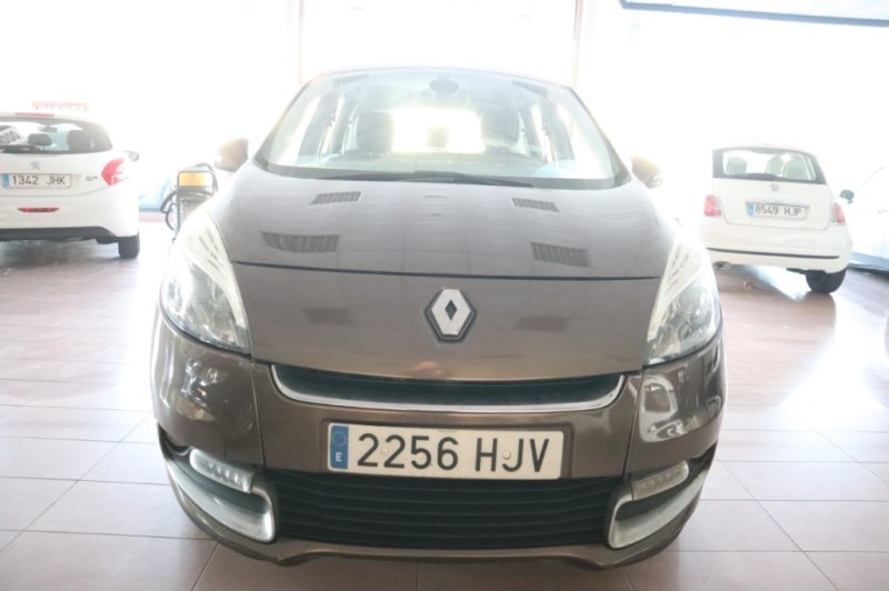 RENAULT SCENIC 1500 DCI CON 110 CV 5 PUERTAS