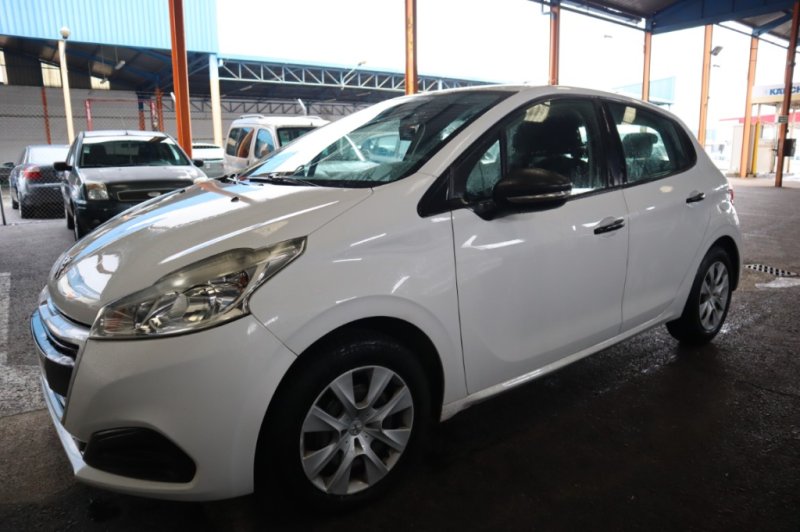 PEUGEOT 208 1600 HDI