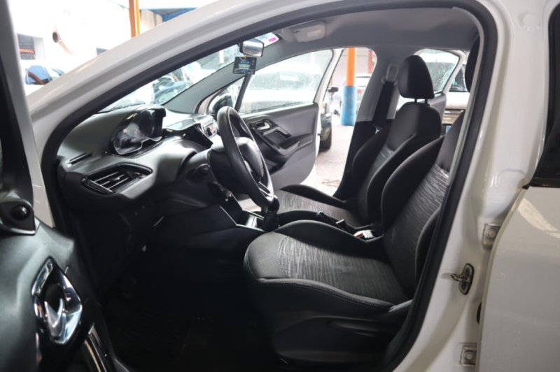 PEUGEOT 208 1600 HDI