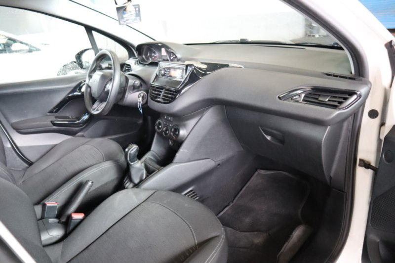 PEUGEOT 208 1600 HDI