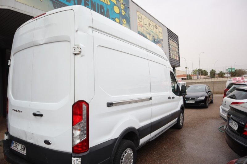 FORD TRANSIT 2200 TURBO DIESEL Y 6 VELOCIDADES