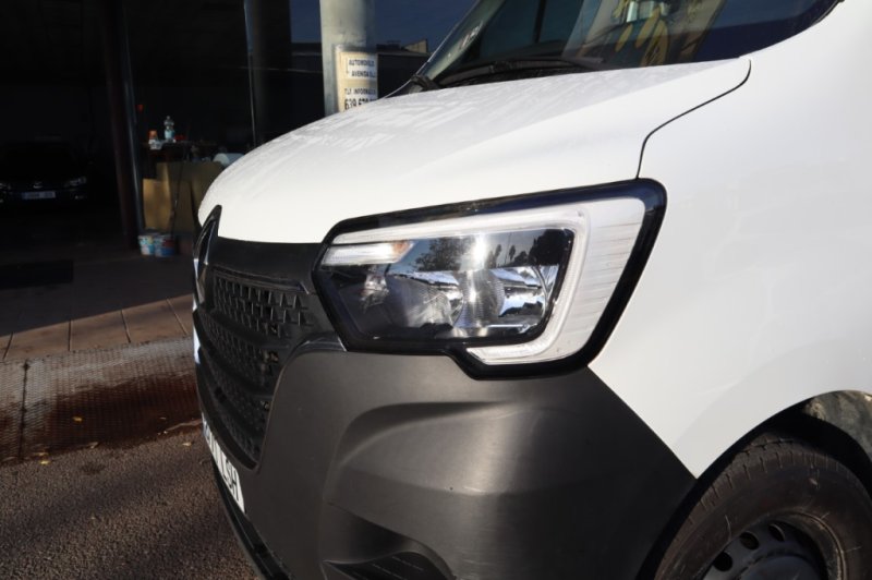 RENAULT MASTER 2300 TURBO DIESEL CON 6 VELOC.