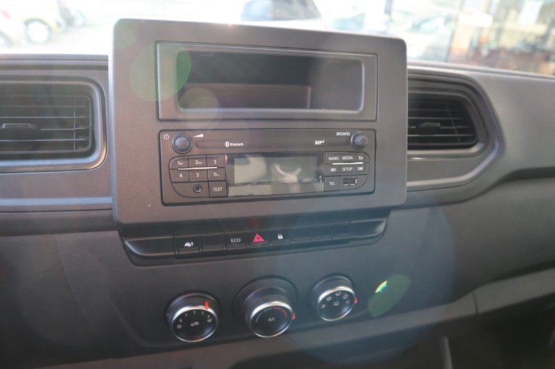 RENAULT MASTER 2300 TURBO DIESEL CON 6 VELOC.