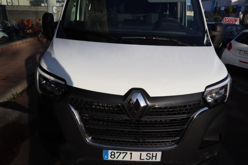 RENAULT MASTER 2300 TURBO DIESEL CON 6 VELOC.