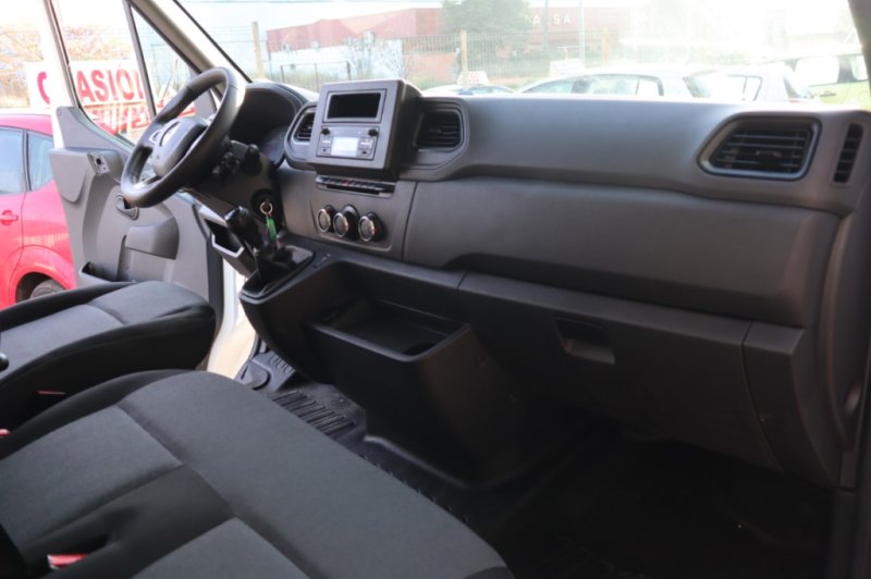 RENAULT MASTER 2300 TURBO DIESEL CON 6 VELOC.