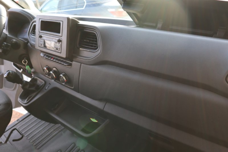 RENAULT MASTER 2300 TURBO DIESEL CON 6 VELOC.