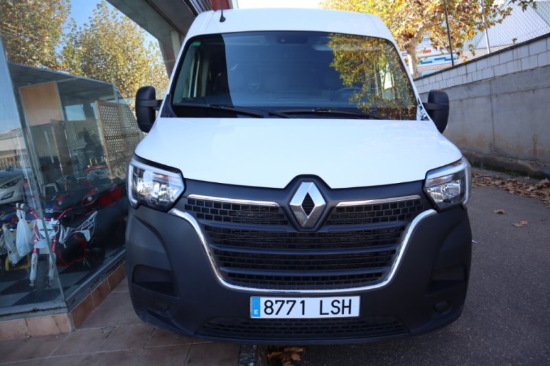 RENAULT MASTER 2300 TURBO DIESEL CON 6 VELOC.