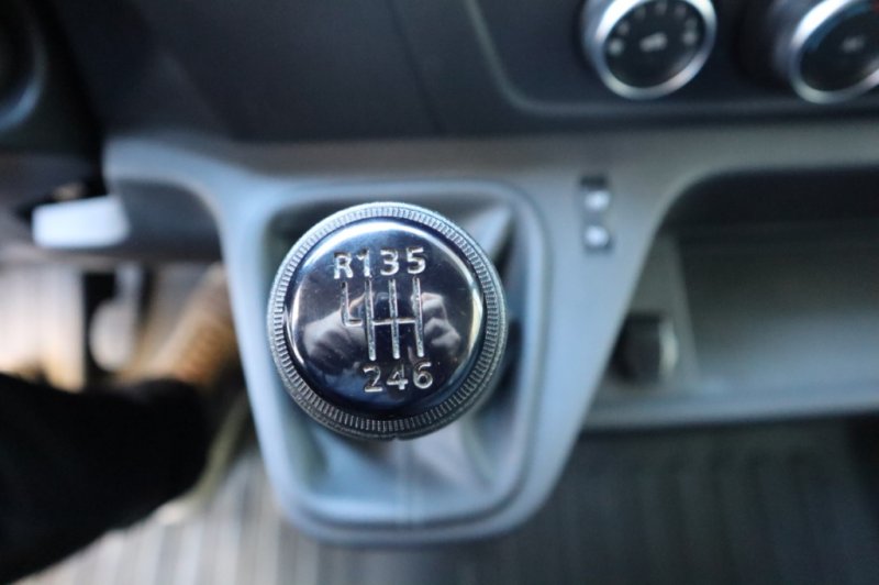 RENAULT MASTER 2300 TURBO DIESEL CON 6 VELOC.